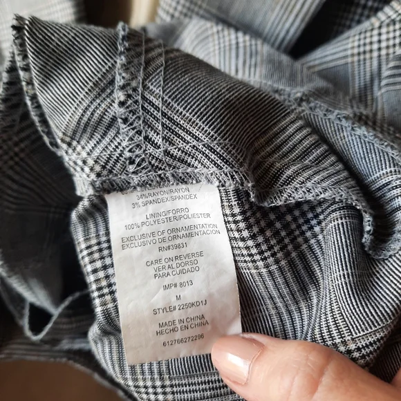 My Michelle Short Sleeve Blazer - Picture 5 of 6